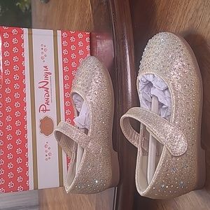 New in box! Pandaninjia Girls size 6 Susie gold rhinestone flat dress shoes